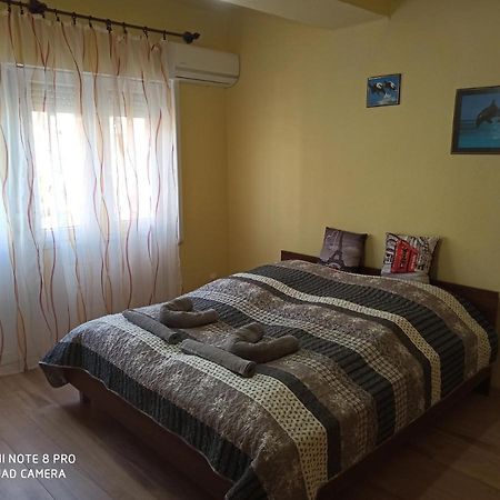 סולנוק Centrum 2 Apartman מראה חיצוני תמונה