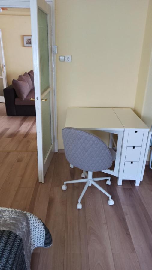 סולנוק Centrum 2 Apartman מראה חיצוני תמונה